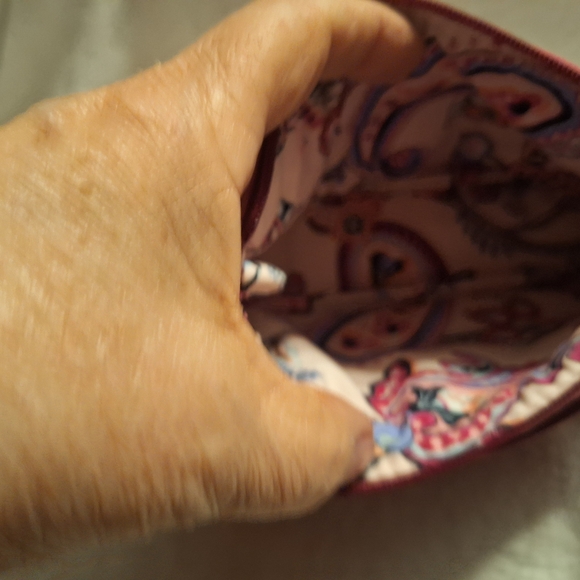 Vera Bradley Majestic Magenta Compact Quilted Organizer Velvet Bag NWT - Picture 11 of 13